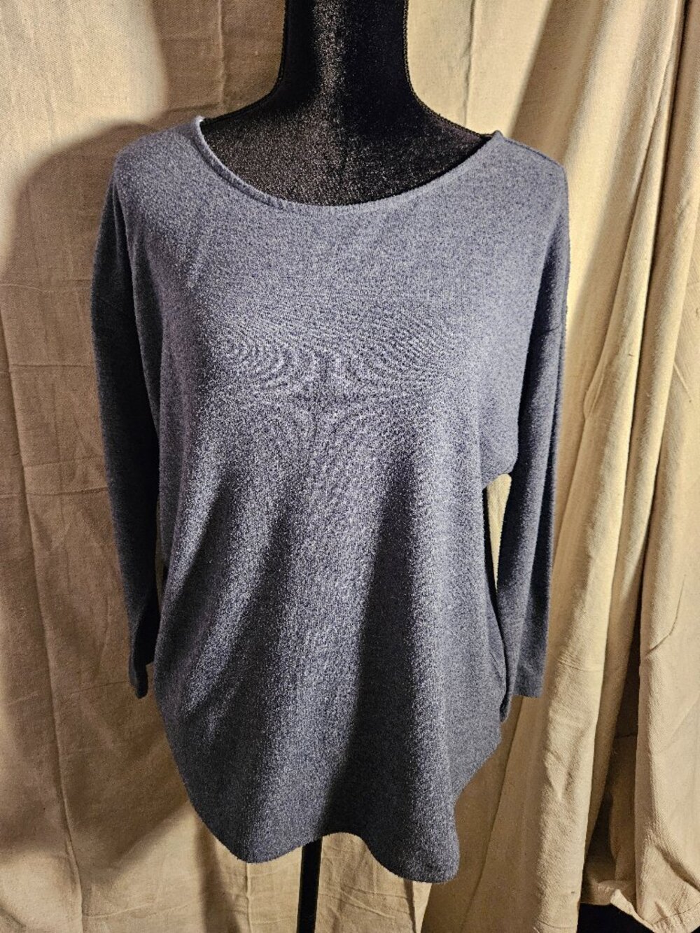 Denim Blue Women's Boat Neck L/S T-shirt from Vineyard Vines Size XS Small